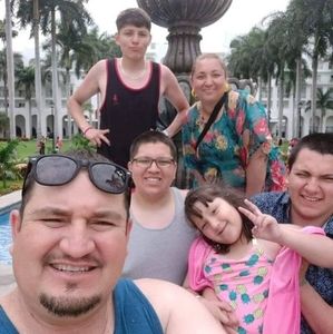 Meet your Posher, Humberto